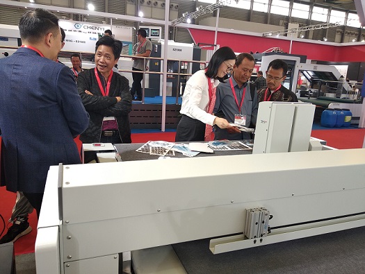 紙箱電腦打樣機(jī)